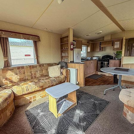 Spacious 8 Berth Caravan At Southview Holiday Park Near Skegness Ref 33018Ml المظهر الخارجي الصورة